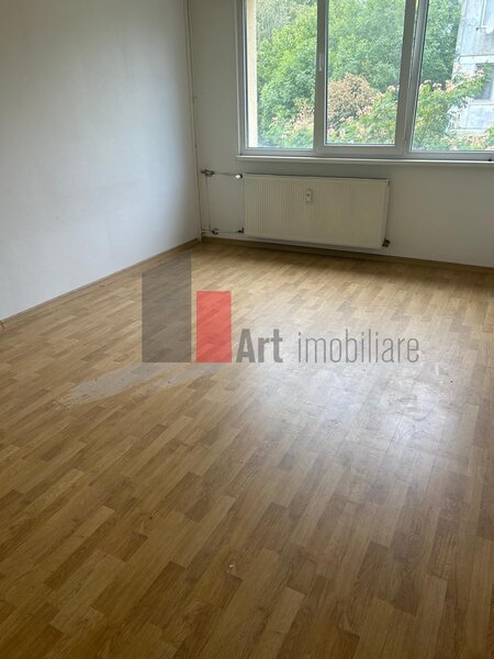 Bd. Brancoveanu, Izvorul Rece vanzare apartament 4 camere decomandat