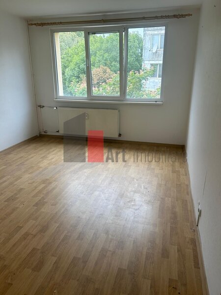 Bd. Brancoveanu, Izvorul Rece vanzare apartament 4 camere decomandat