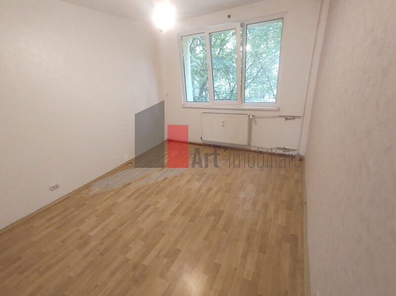 Bd. Brancoveanu, Izvorul Rece vanzare apartament 4 camere decomandat